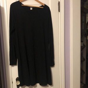 Black knit dress
